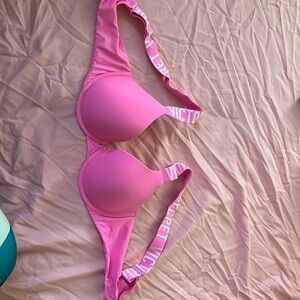 Victoria Secret bright Pink 34B t-shirt Lightly Lined Demi Bra
